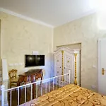Boutique L'imperatrice 3*