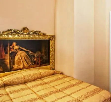 Boutique L'imperatrice -vicinissimi A Valdichiana Designer Village- 3*