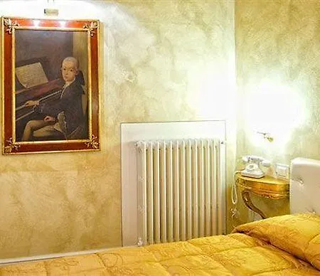 Hotel Boutique L'imperatrice -vicinissimi A Valdichiana Designer Village- 3*