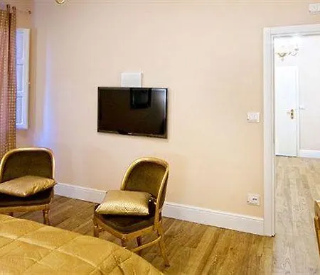 Hotel Boutique L'imperatrice -vicinissimi A Valdichiana Designer Village- 3*