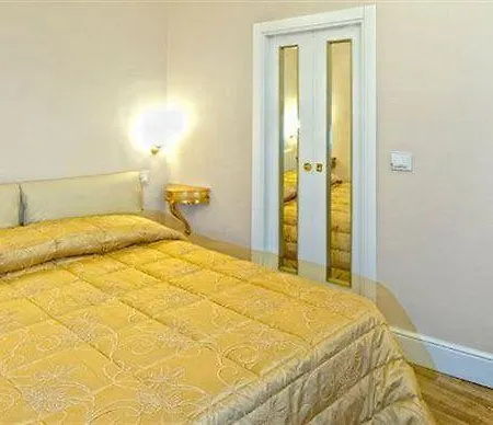 Hotel Boutique L'imperatrice -vicinissimi A Valdichiana Designer Village- Foiano Della Chiana