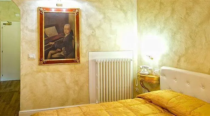 Hotel Boutique L'imperatrice 3*