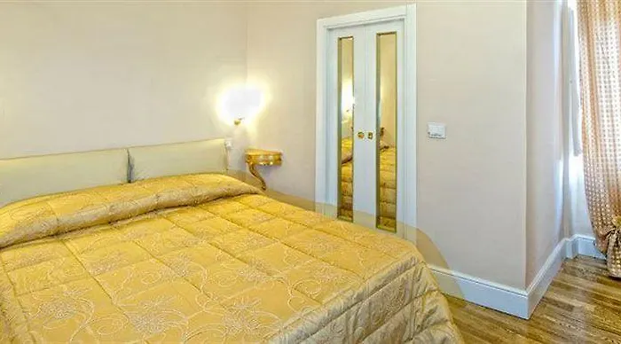 Hotel Boutique L'imperatrice Foiano Della Chiana